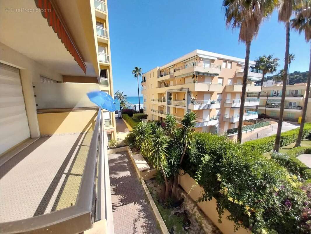 Appartement à ROQUEBRUNE-CAP-MARTIN