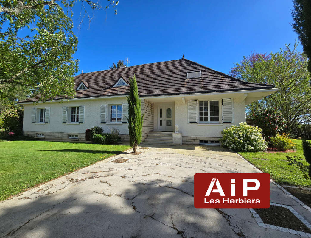 Maison à LE BOUPERE