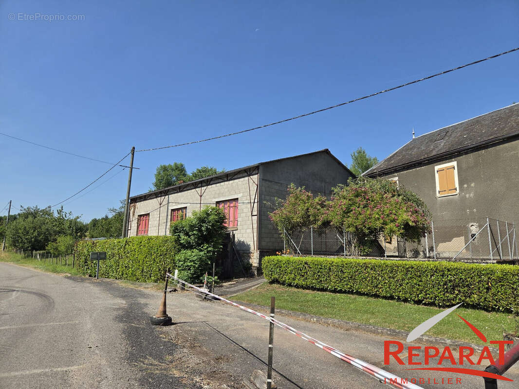 Maison à MARCILLAC-LA-CROZE