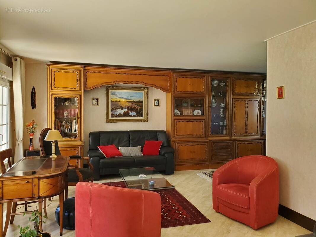 Maison à CHAMPNIERS