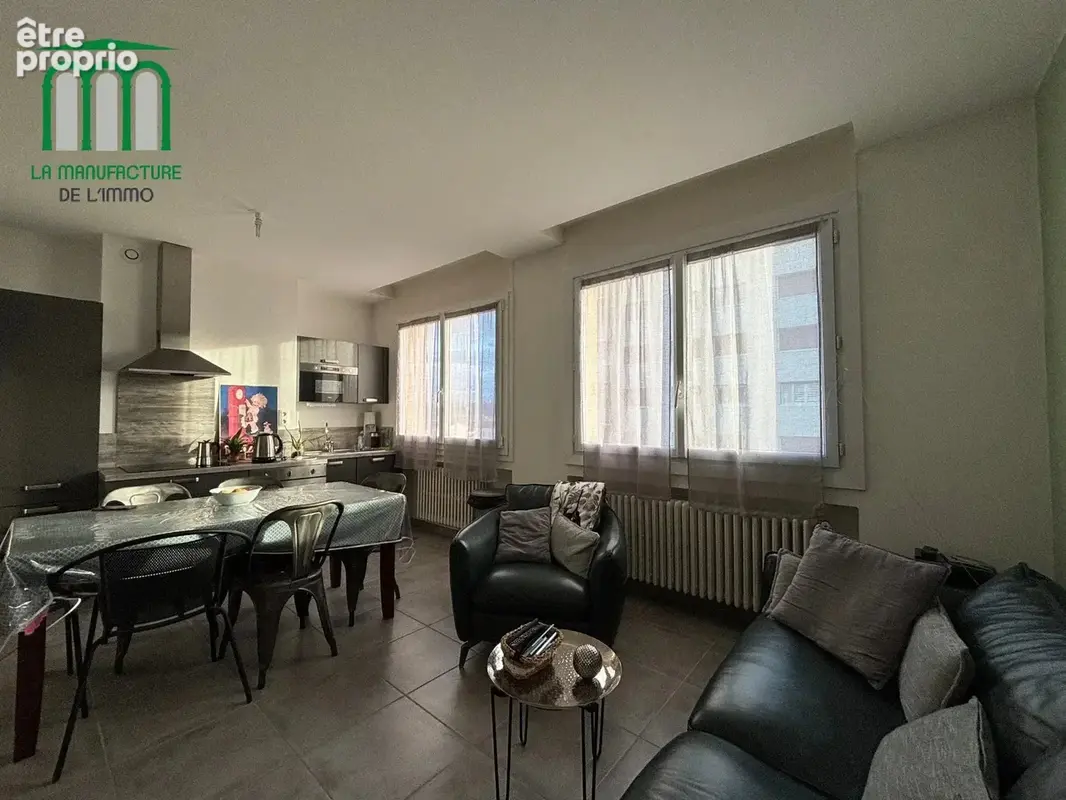 Appartement à SAINT-ETIENNE