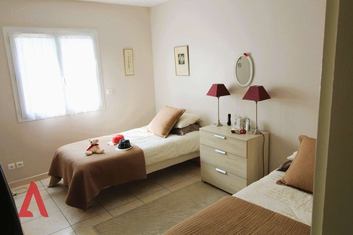 Maison à ROUJAN