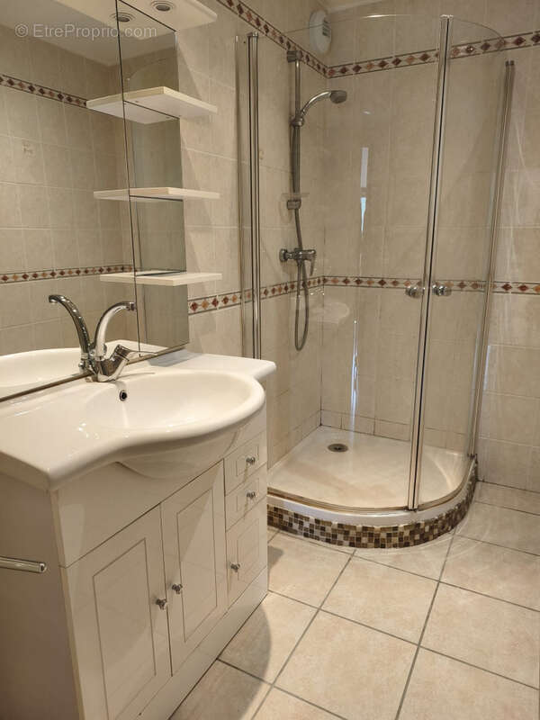 Duplex de 95m2 Carrez, garage et jardin - photo 9