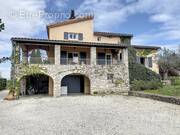 Maison à GROSPIERRES