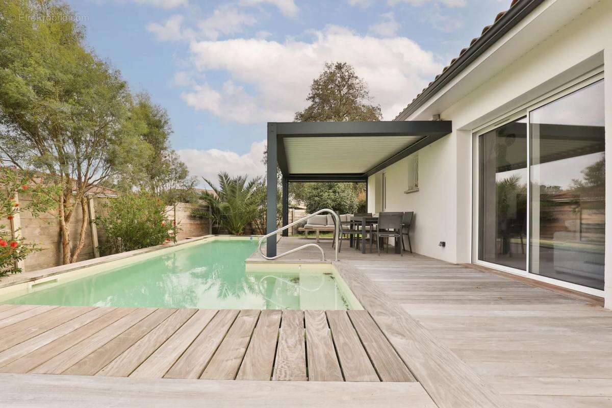 Maison à GUJAN-MESTRAS