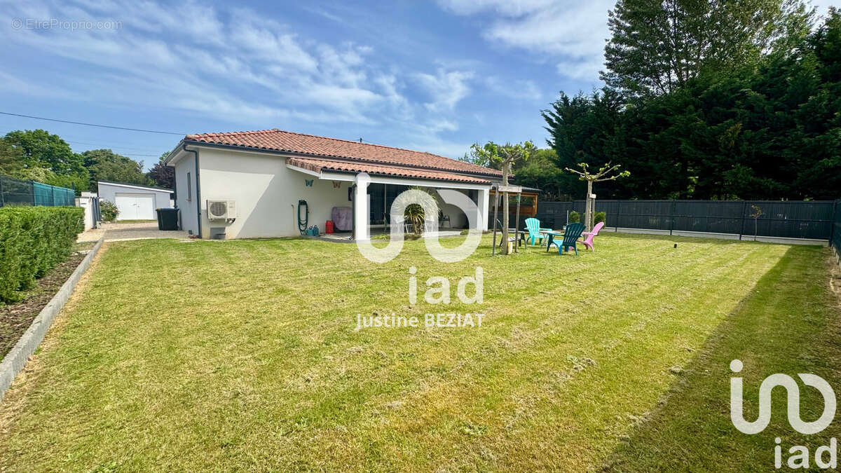 Photo 3 - Maison à MONTBETON