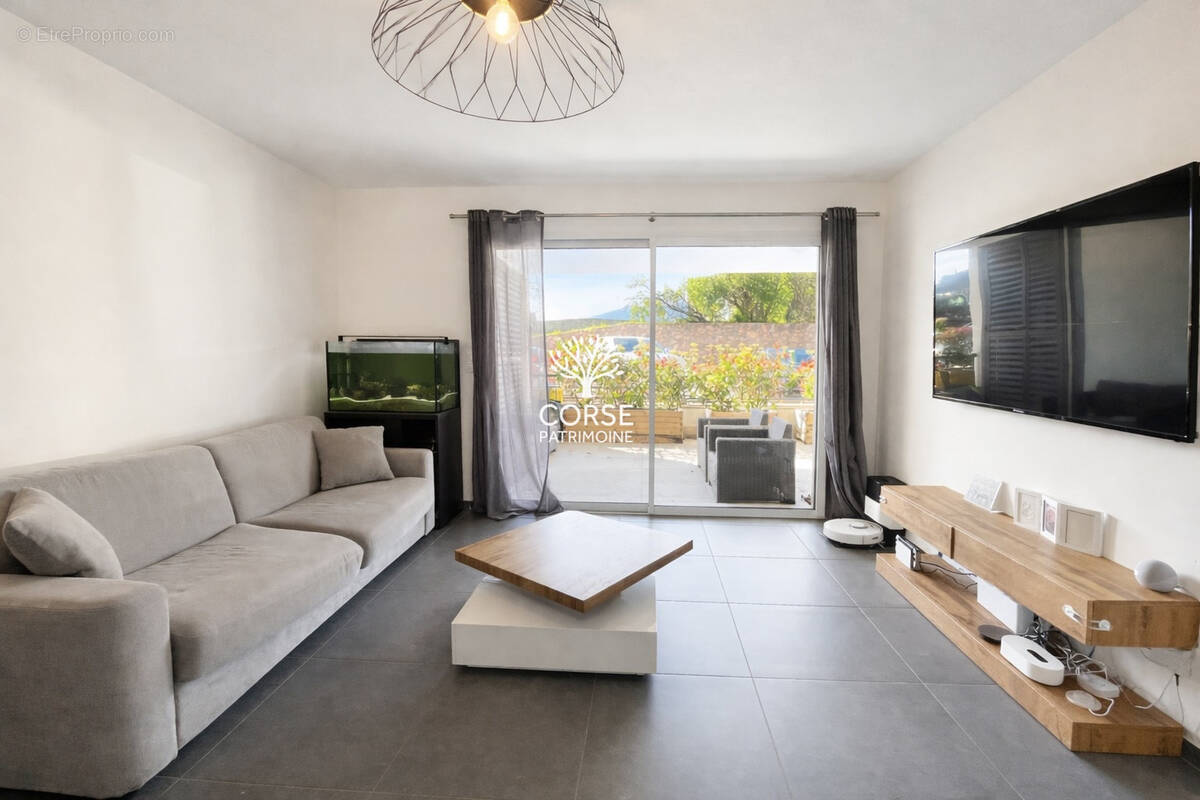 Appartement T3 en rez-de-chaussée dans résidence récente - photo 2