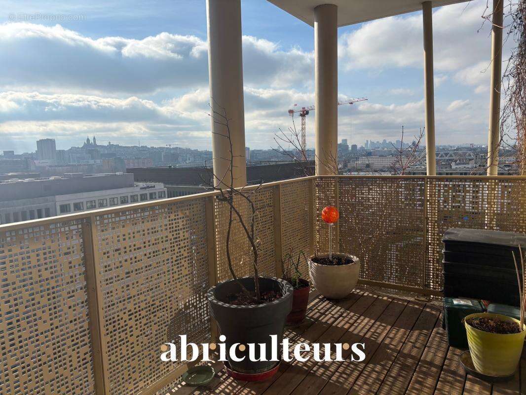Appartement de caractère de 119 m² avec balcon et terrasse dans un Immeuble d’architecte à la vente à Aubervilliers (93300) - photo 16