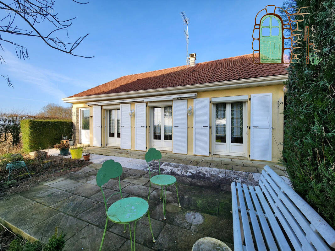 Maison à SARGE-SUR-BRAYE