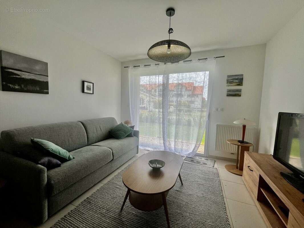 Appartement 69 m² à Camiers  - photo 2
