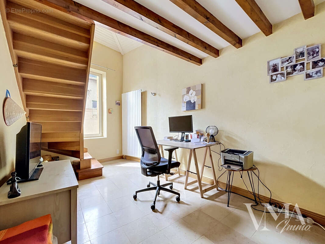 Maison à LENTILLY