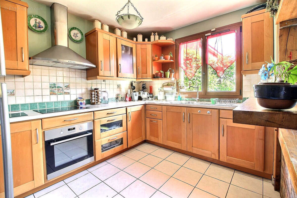 Maison à VILLENEUVE-LA-GARENNE