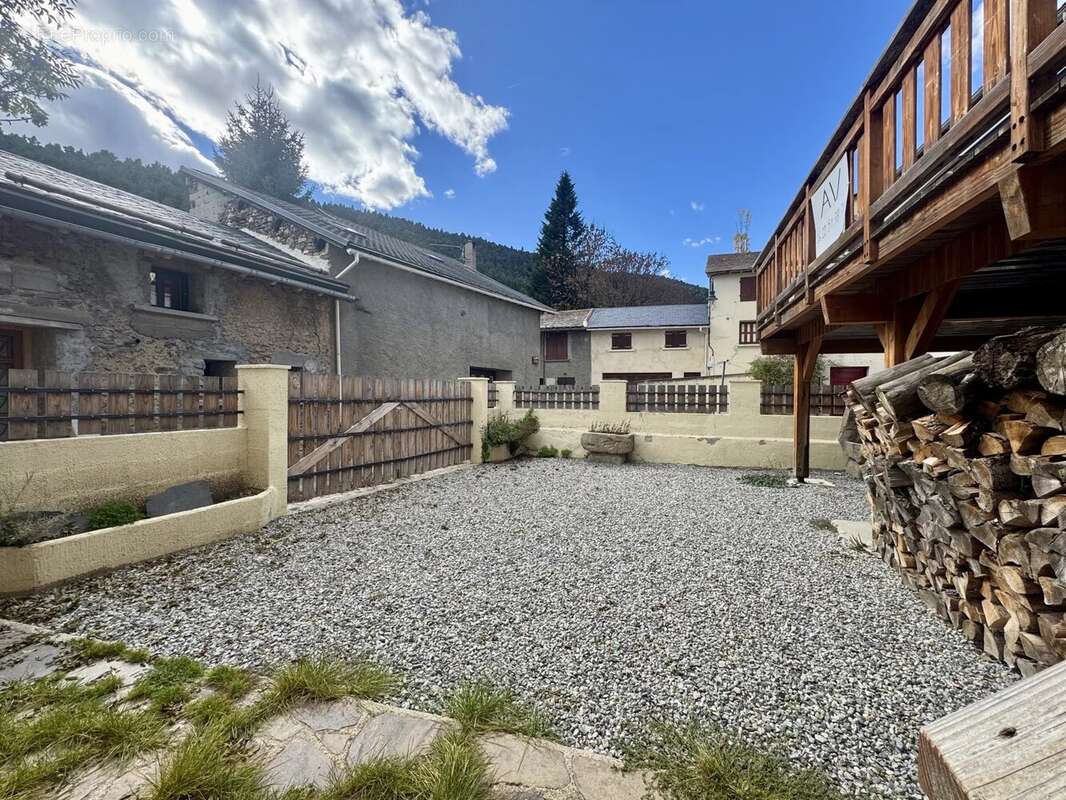 Maison à FONTRABIOUSE