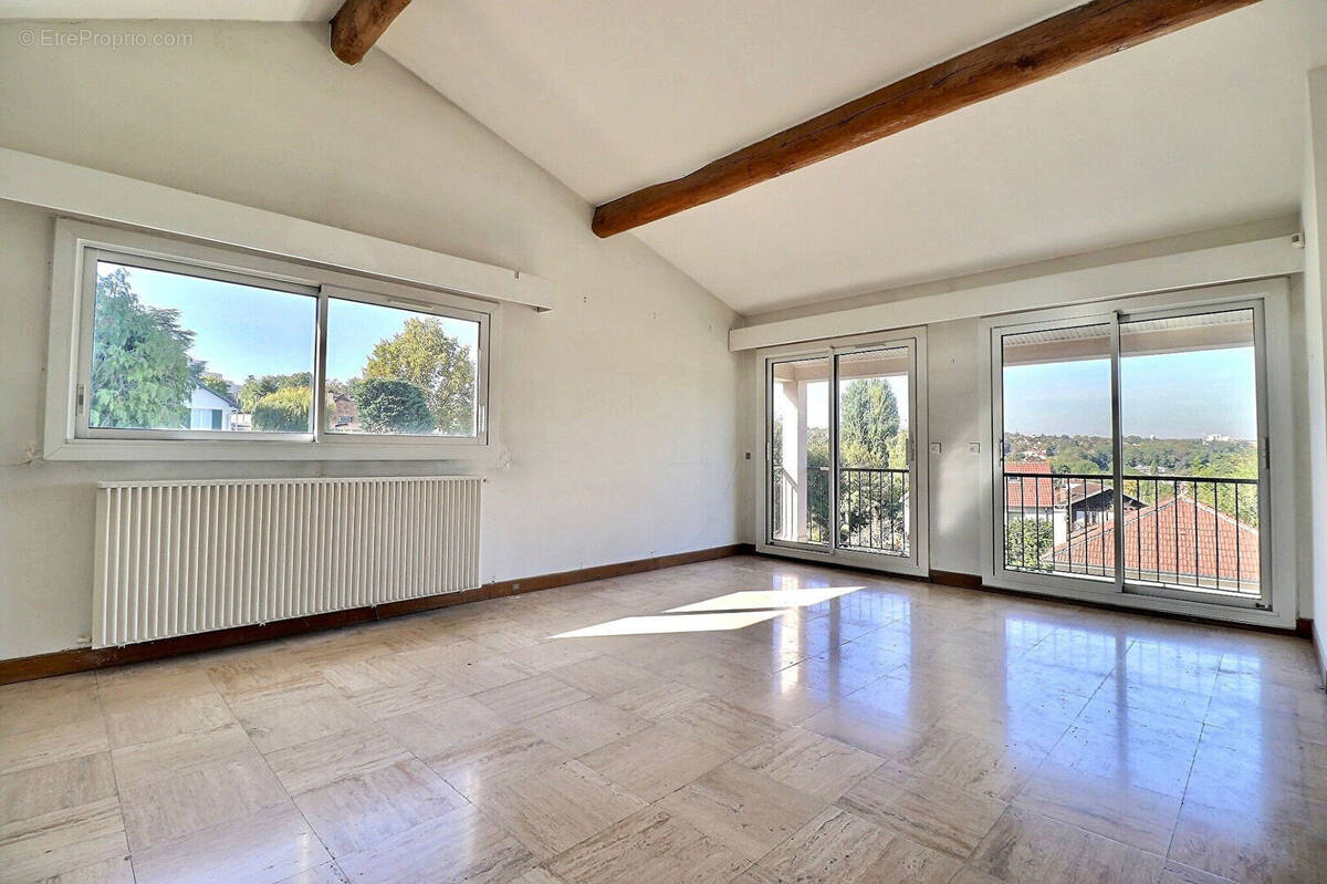 Appartement à LE PECQ