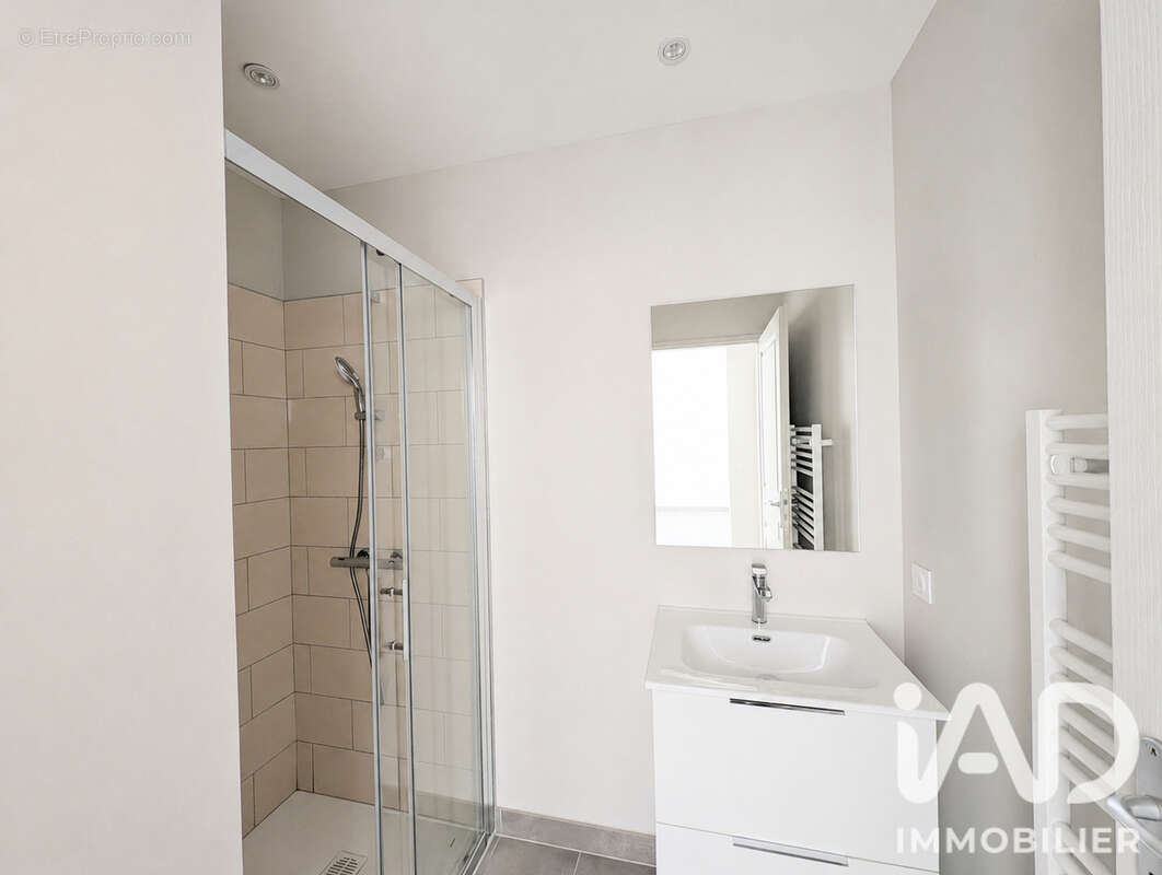 Appartement 47 m² à Astugue  - photo 7