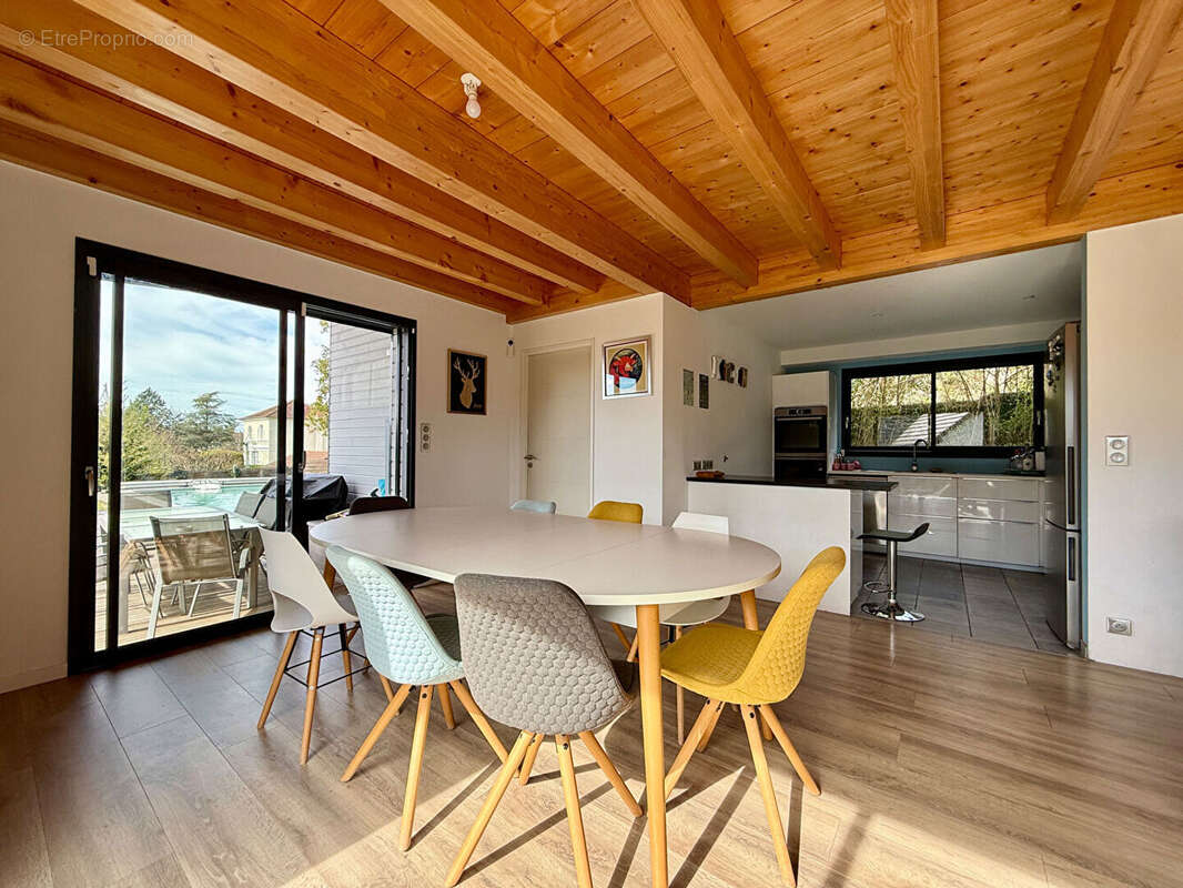 Maison à LONS-LE-SAUNIER