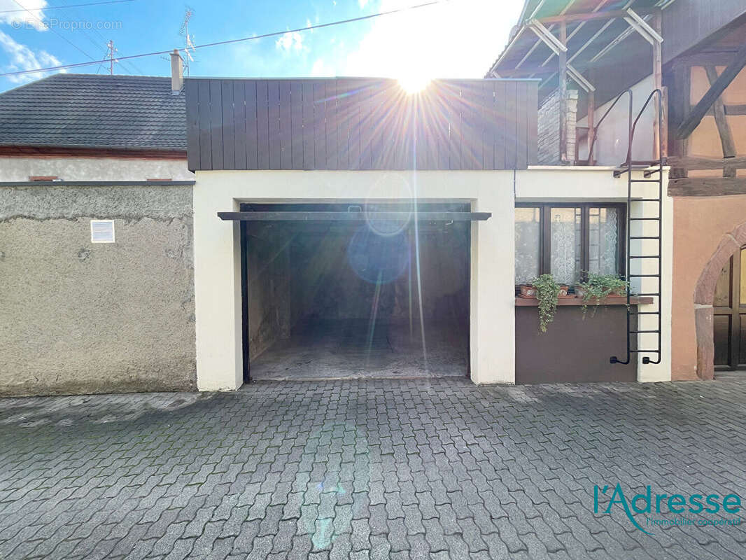 Maison à SAINTE-CROIX-EN-PLAINE