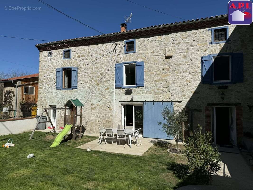 Maison 179 m² à Foix  - photo 2