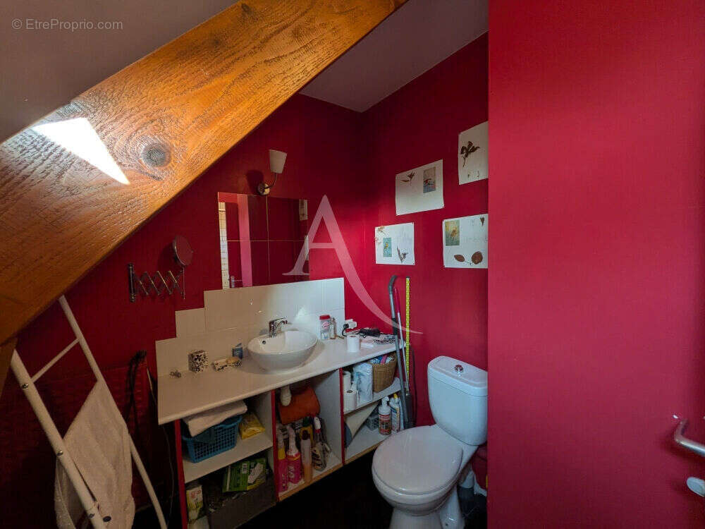 Maison à SAINT-SULPICE-DE-POMMERAY