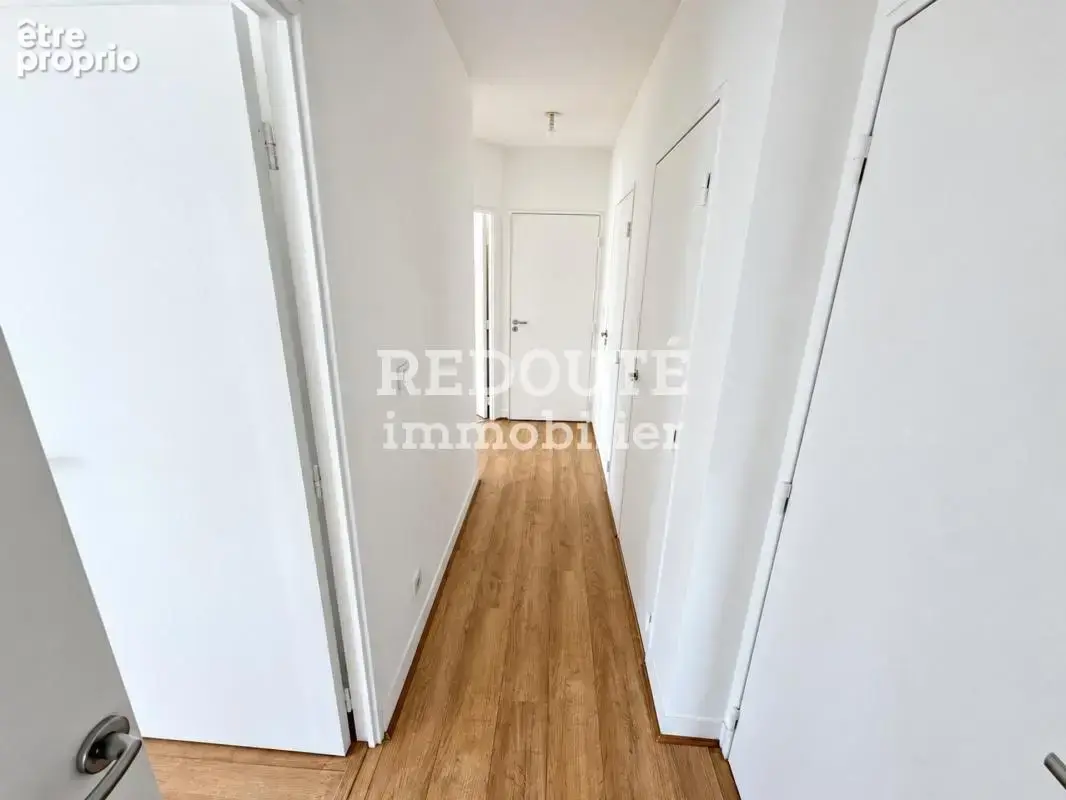 Reims – place du forum (proche boulingrin)  appartement t4 avec parking - photo 12