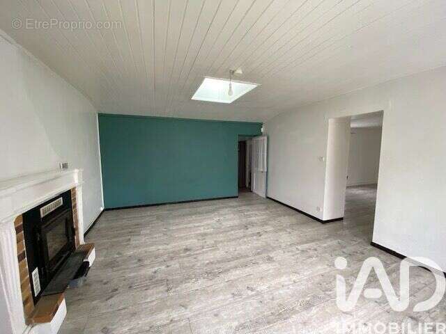 Photo 6 - Maison à CHAMPAGNE-LES-MARAIS