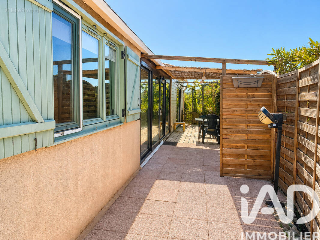 Photo 1 - Maison à ROQUEBRUNE-SUR-ARGENS