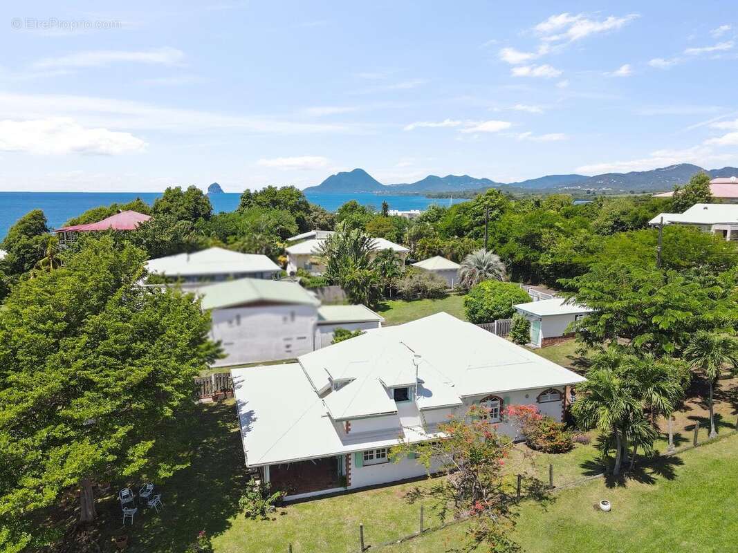 Maison à SAINTE-LUCE