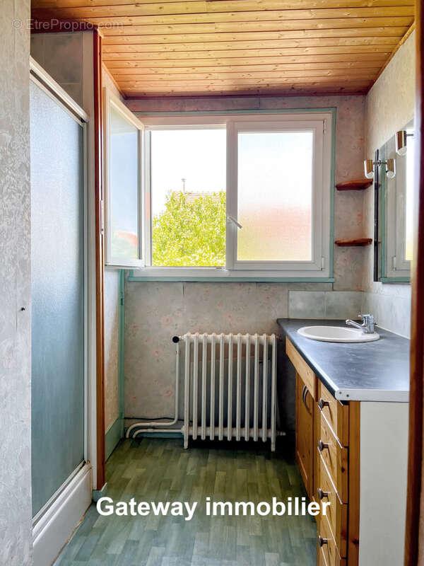 Maison à LE CENDRE
