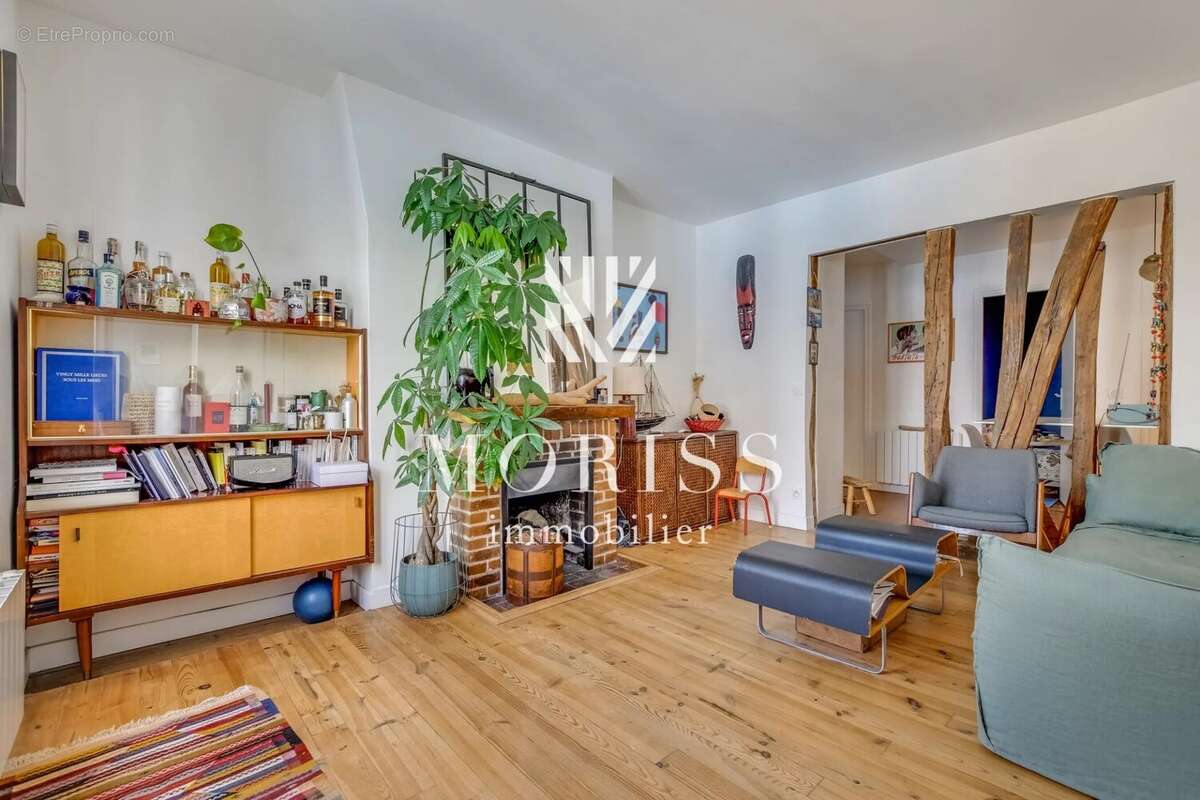 Appartement à PARIS-18E