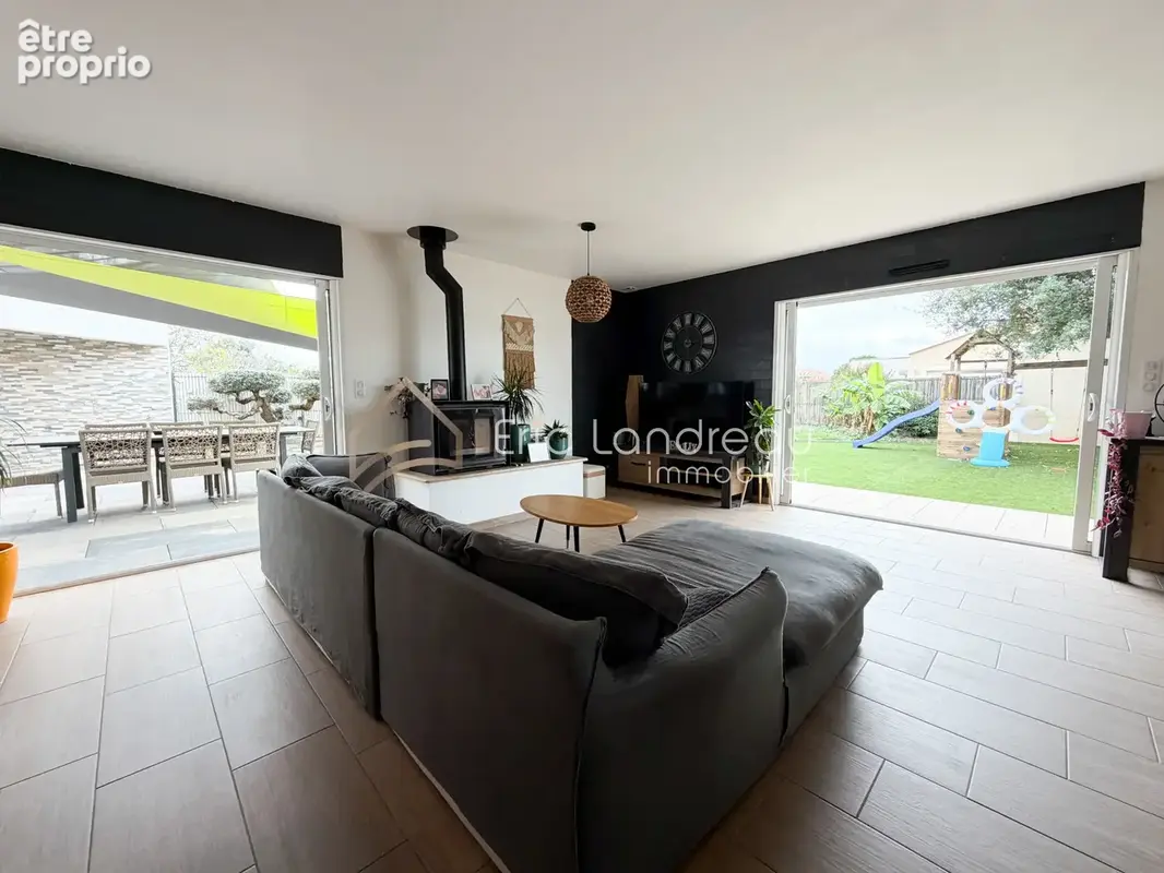 JARD-SUR-MER   Maison familiale avec beaux volumes, jardin paysagé et espace bien-être - photo 9