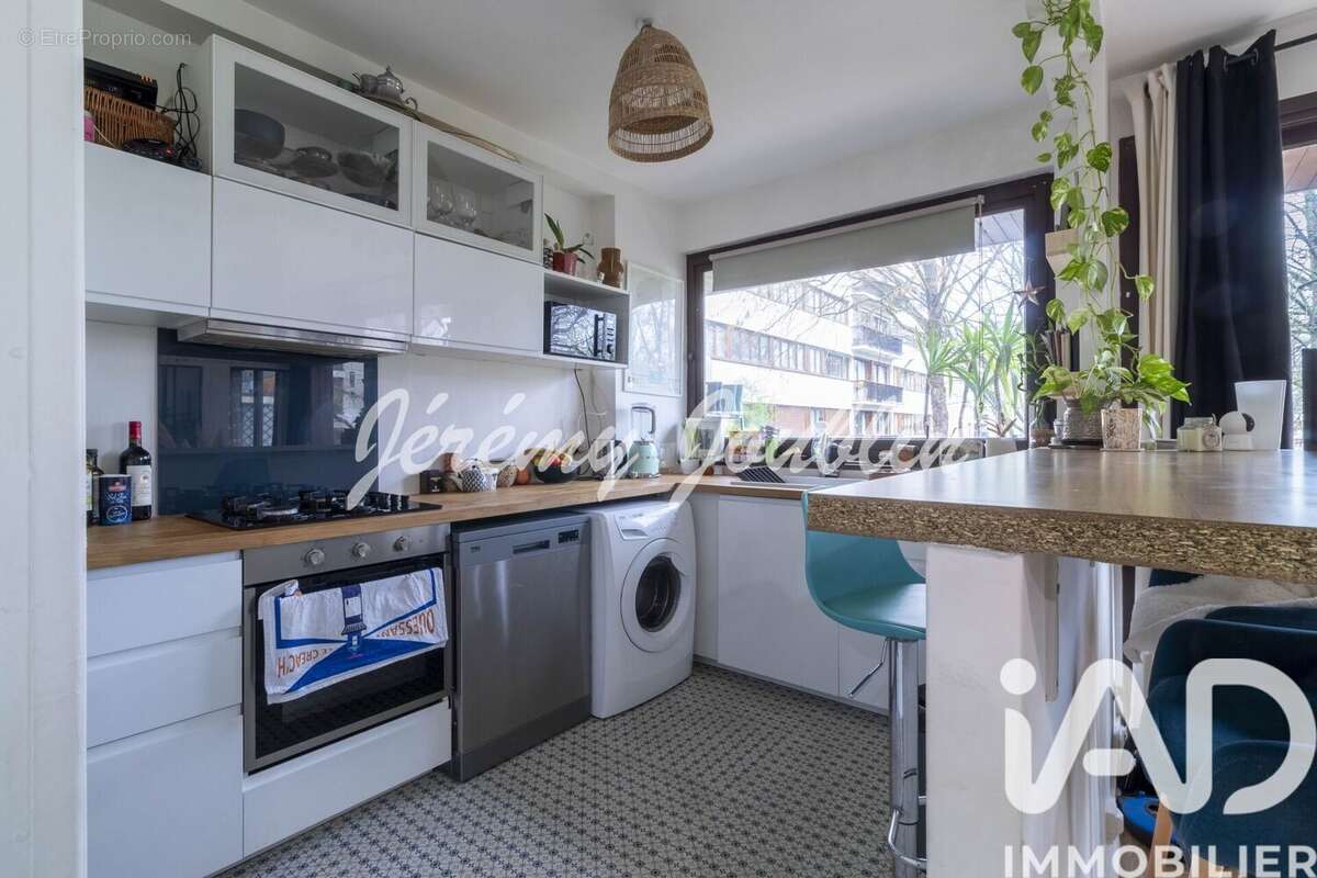 Photo 3 - Appartement à LA CELLE-SAINT-CLOUD