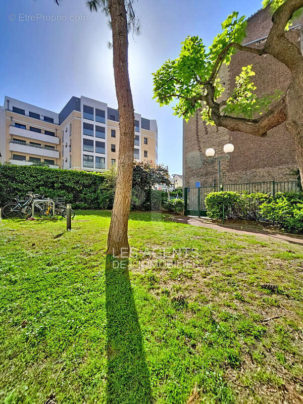 Appartement à ASNIERES-SUR-SEINE