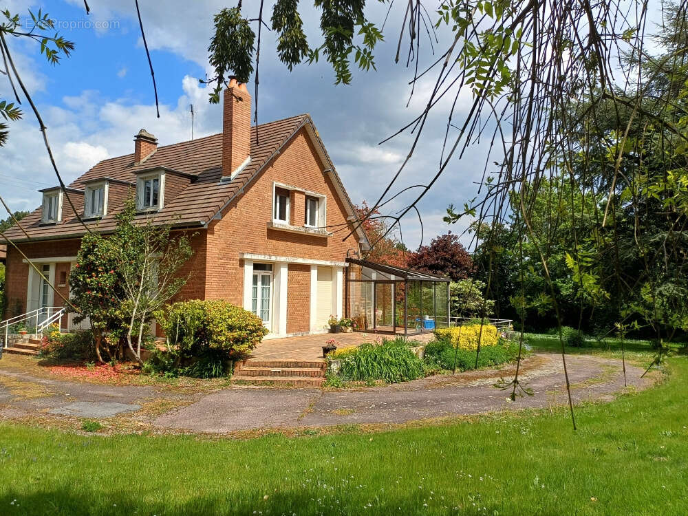 Maison à NEUFCHATEL-EN-BRAY