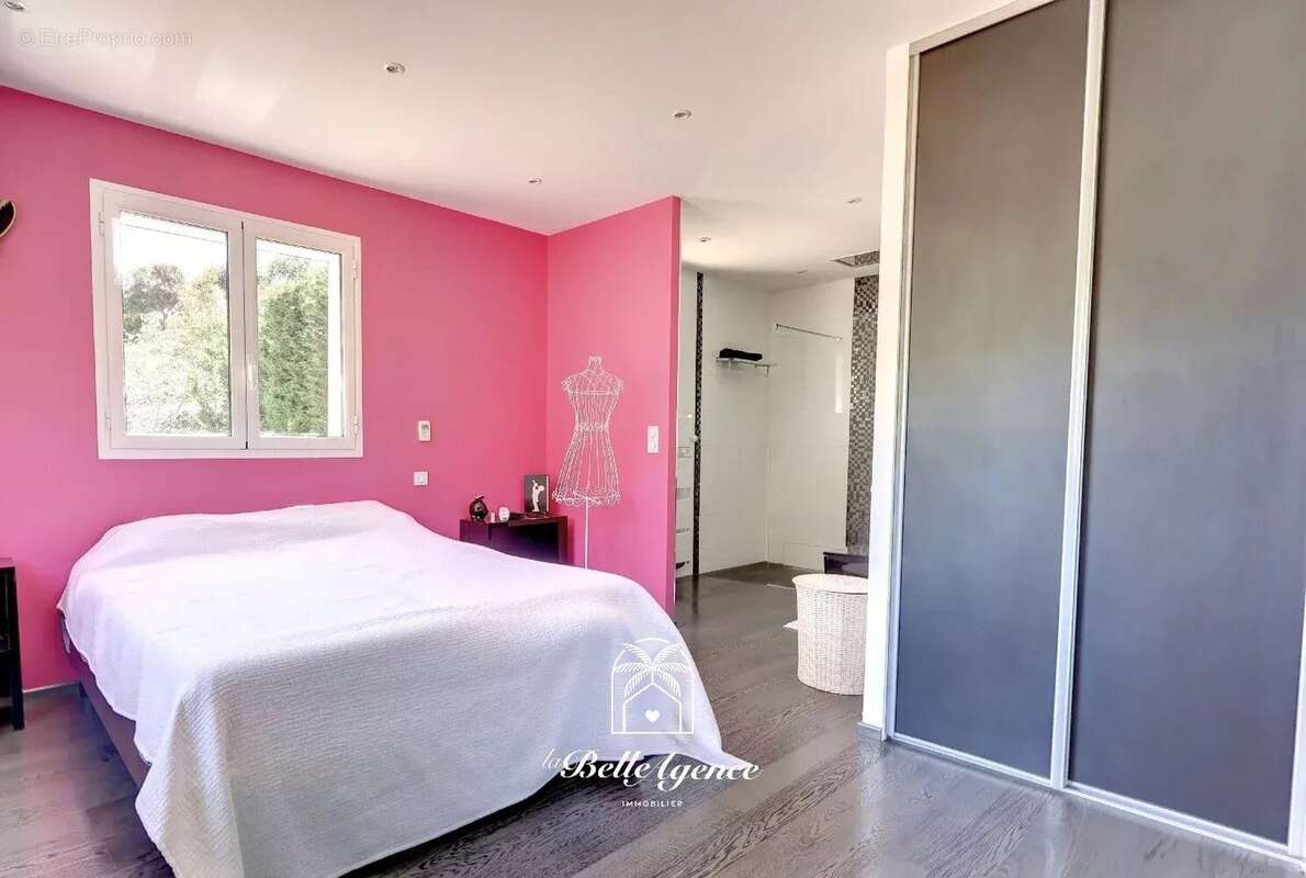Maison à CAGNES-SUR-MER