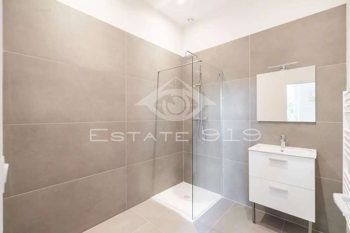 Appartement à MARSEILLE-7E