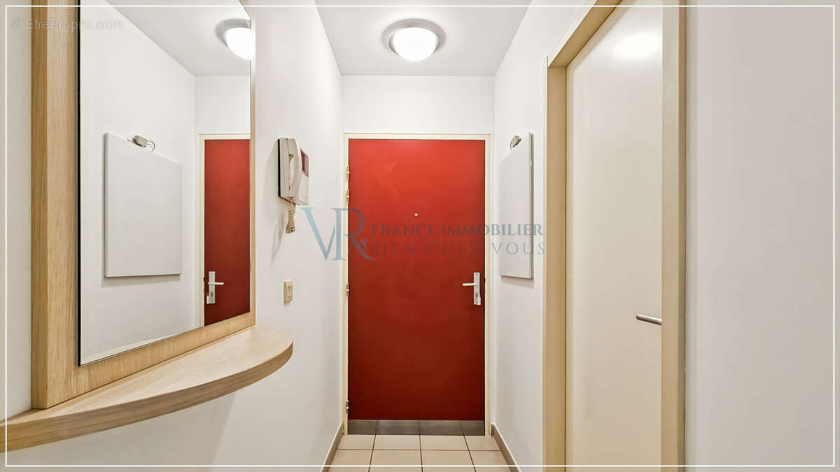 Studio meublé avec balcon et parking sous-sol - photo 16