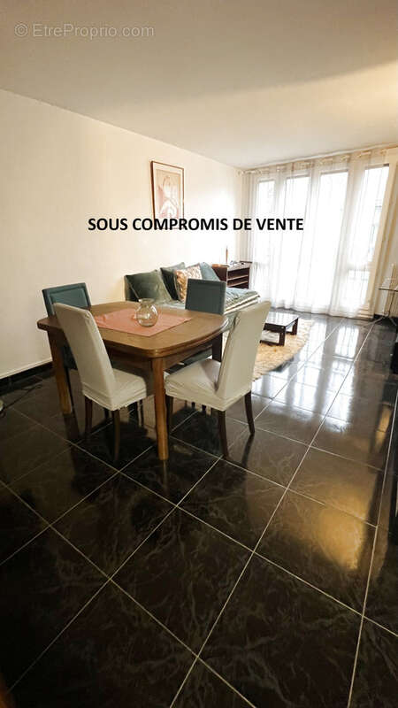 Appartement à RAMBOUILLET