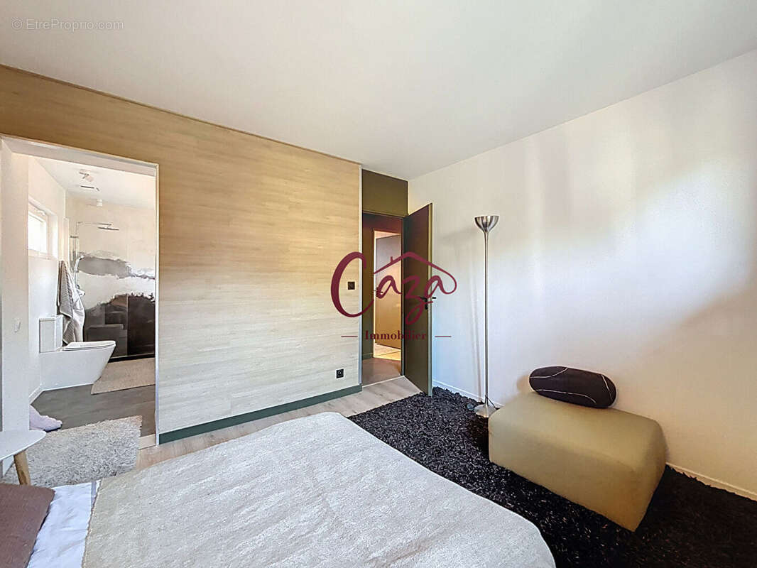 Maison à CAMBLANES-ET-MEYNAC