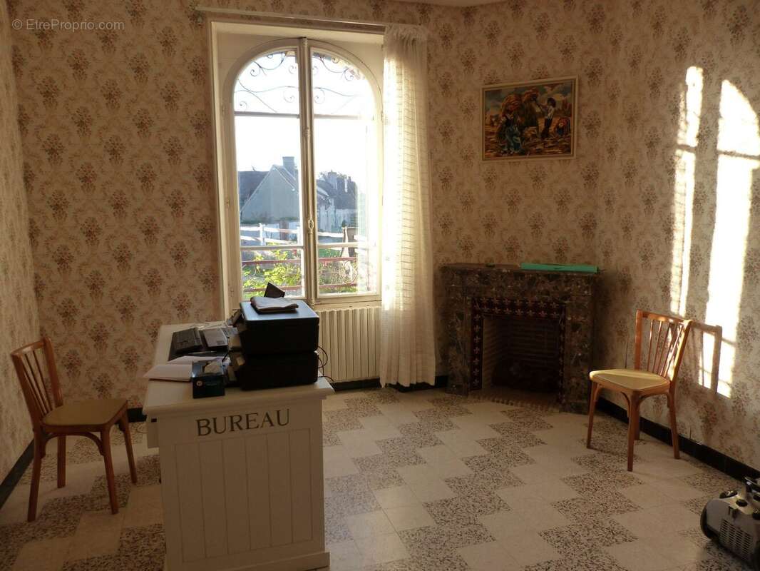 Maison à DAMPIERRE-EN-BURLY