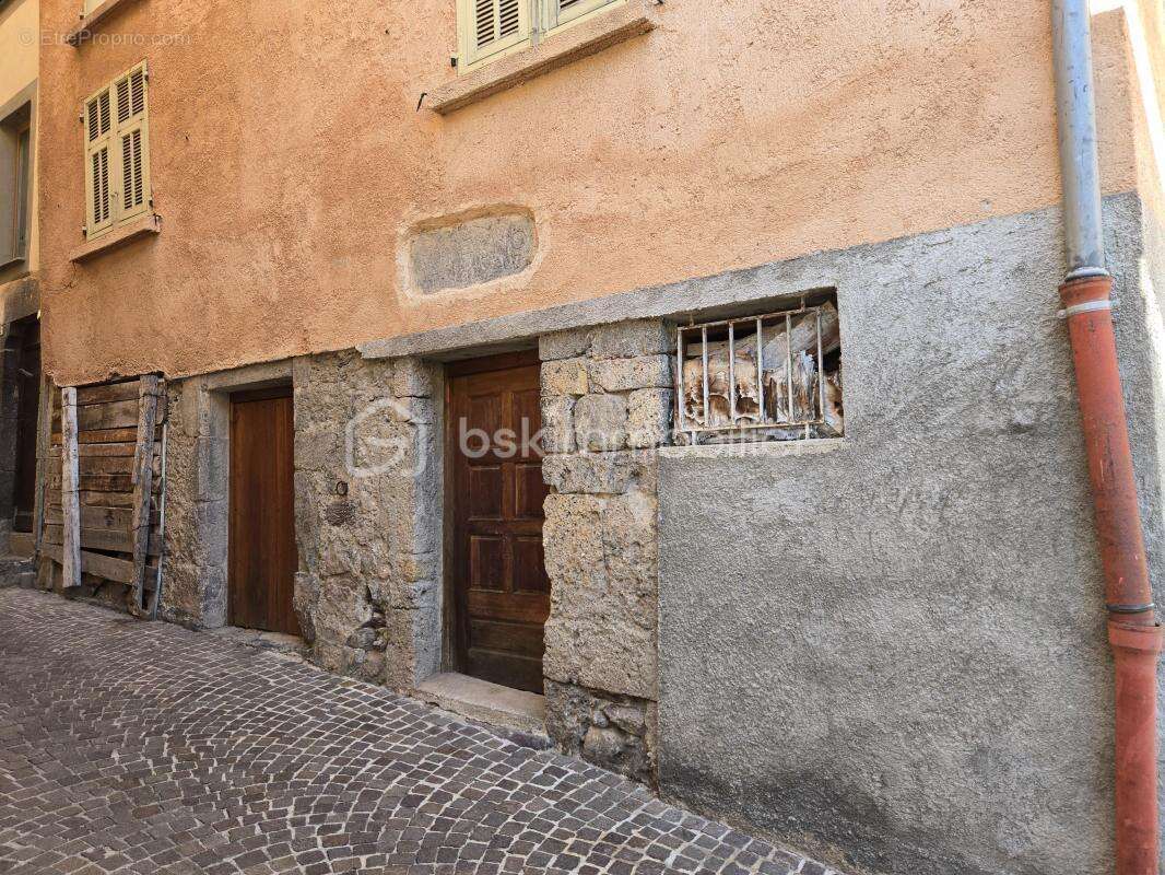Maison à SAINT-SAUVEUR-SUR-TINEE
