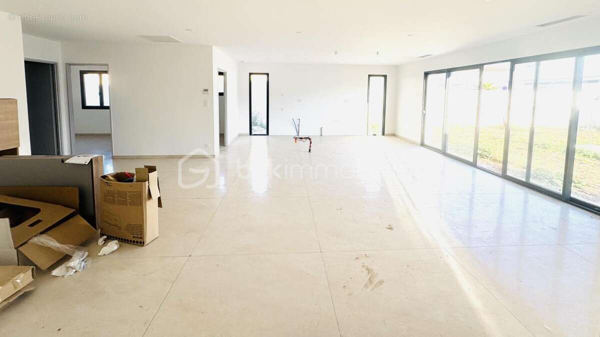 Villa plain pied 130 m² - photo 6