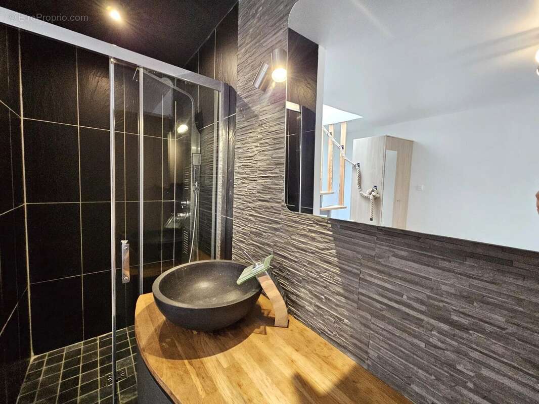 Appartement à LEVENS