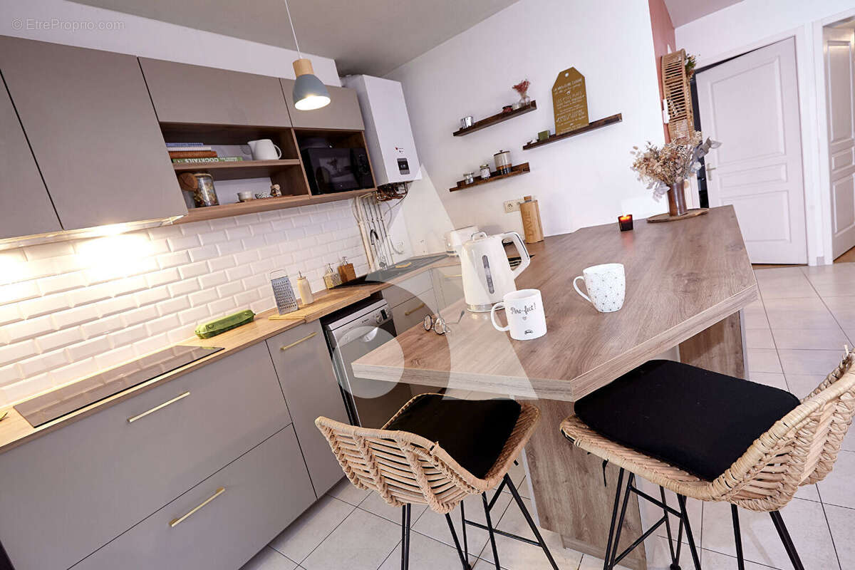 Appartement à LIMAS