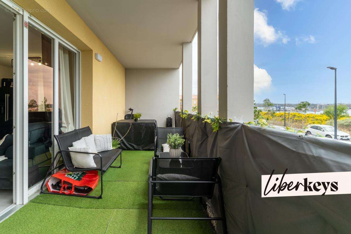 Appartement à PORT-DE-BOUC