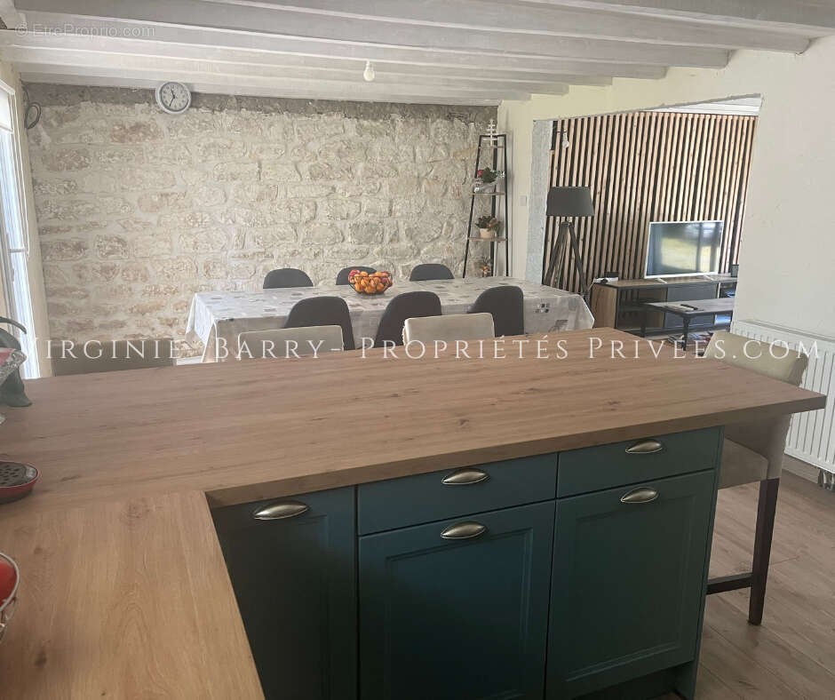 Maison à TONNAY-CHARENTE