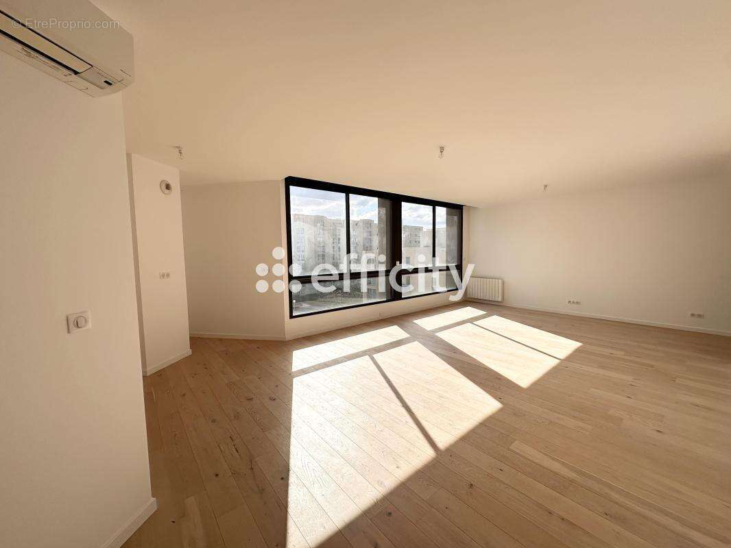 Appartement à LYON-8E