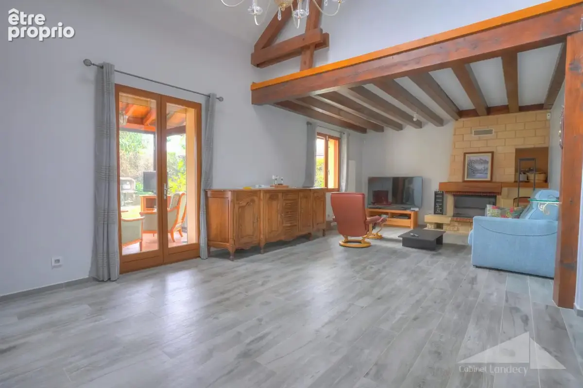 Maison 5 pièces 148 m² à vendre à Saint-Jean-De-Gonville (01630) - photo 4