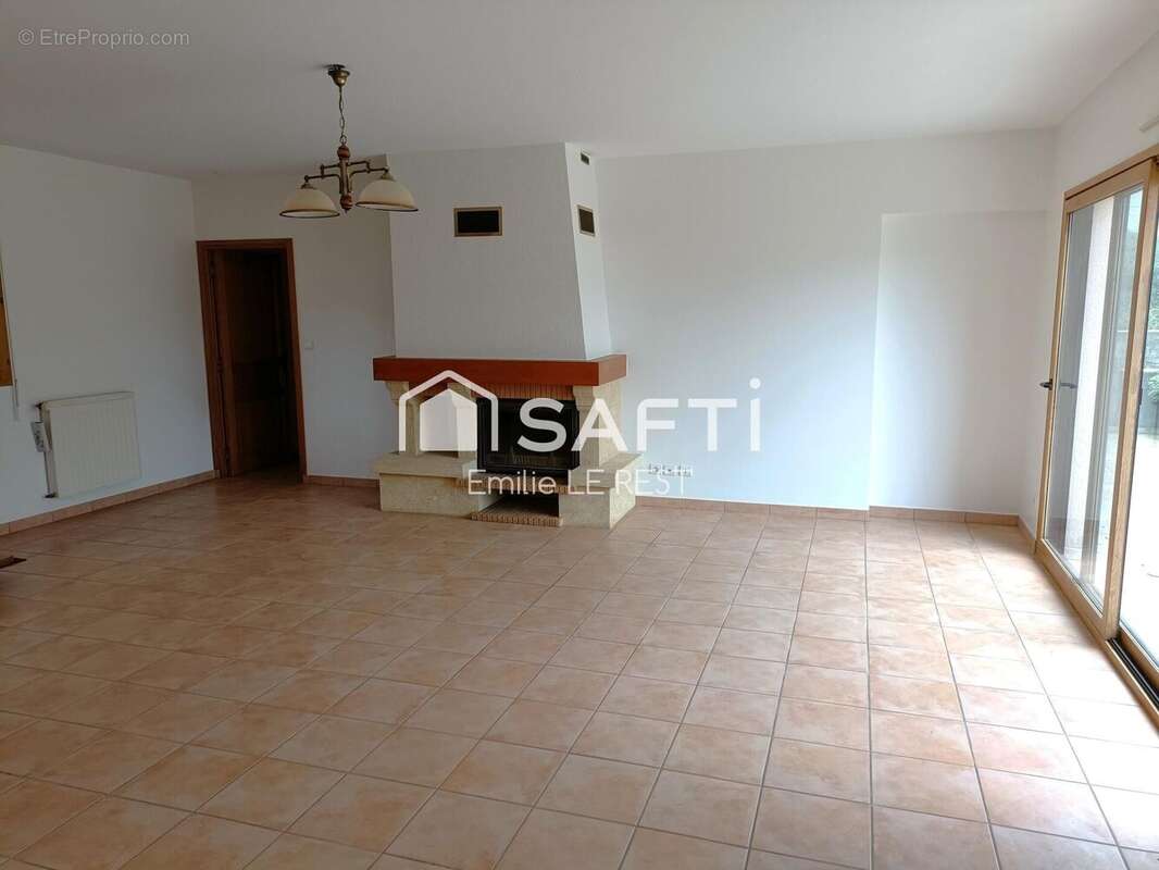 Photo 3 - Maison à CHATEAULIN