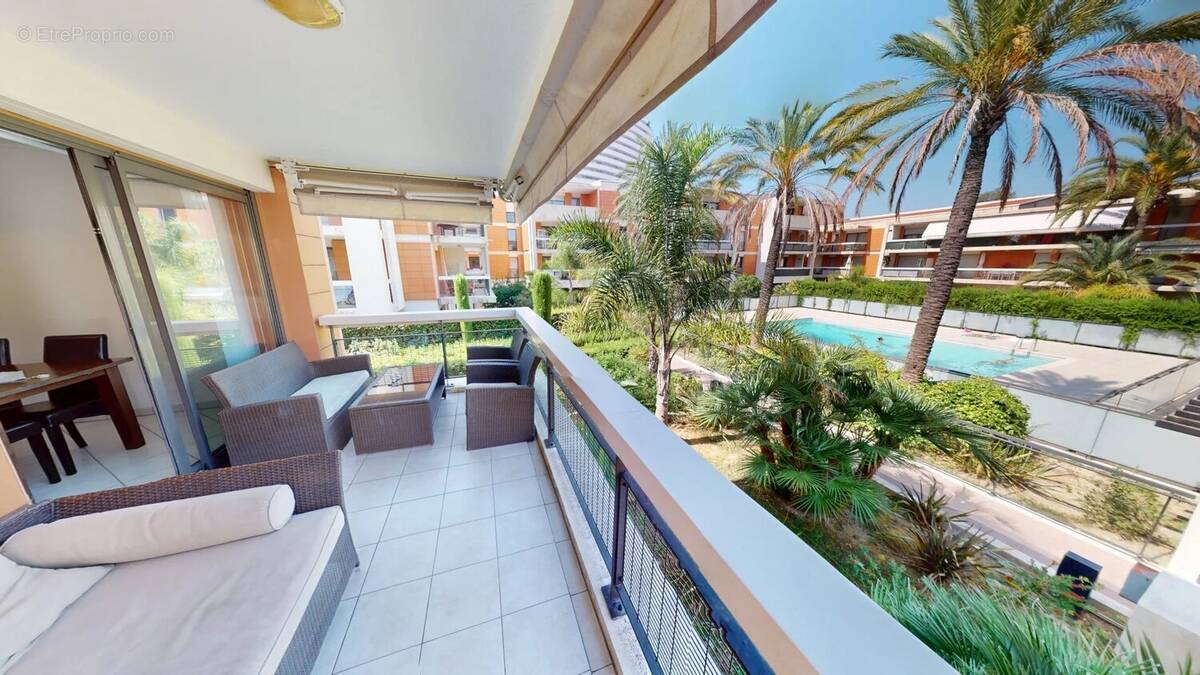 Appartement à VILLENEUVE-LOUBET