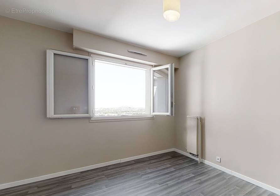 Appartement à EPINAY-SUR-SEINE